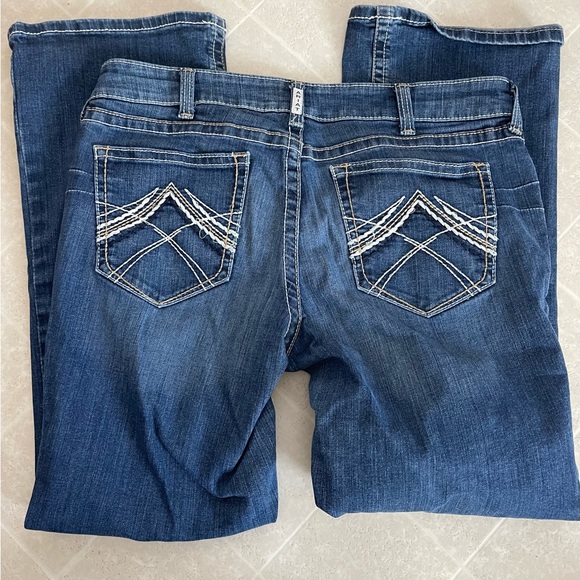 Ariat Jeans - Picture 2 of 3
